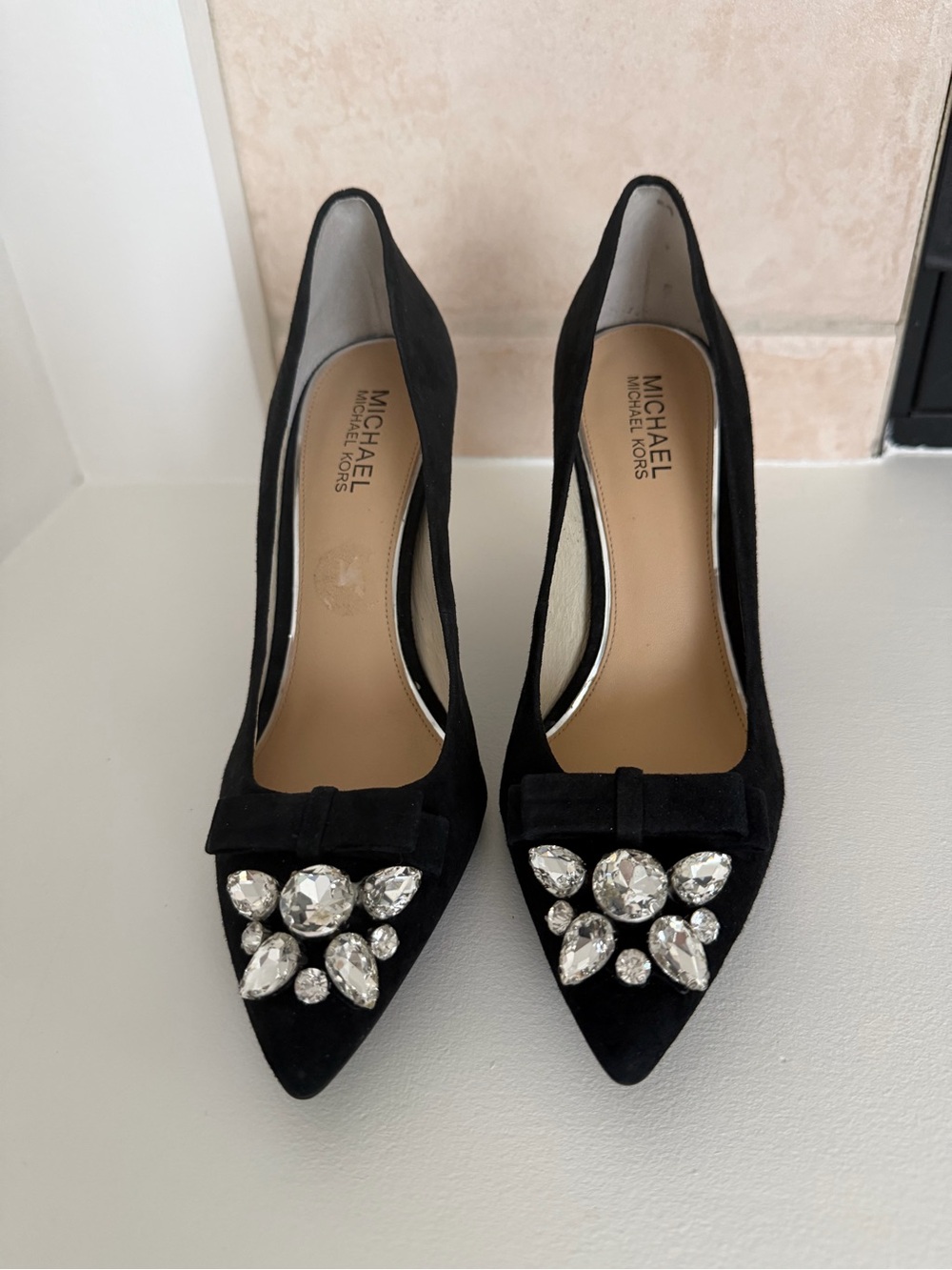 New Michael Kors Felicity Black Suede Pointed Toe Pumps 8.5 - Picture 2 of 8